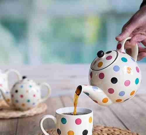 London Pottery Globe Polka Dot Teapot with Strainer