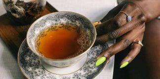is tea naturally caffeinated 3