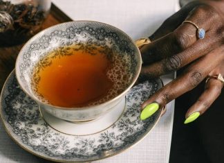 is tea naturally caffeinated 3