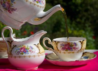 Do Brits Pour Milk Before Tea