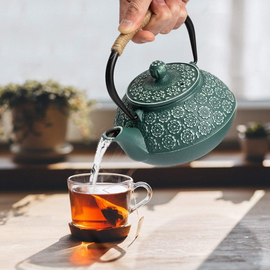 SUSTEAS Cast Iron Teapot, 900ml Tetsubin Japanese Tea Kettle with Infuser for Loose Leaf and Tea Bags, Tea Pot Coated with Enameled Interior, Dark Blue